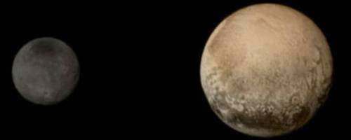 Charon et Pluton le 13 juillet 2015
